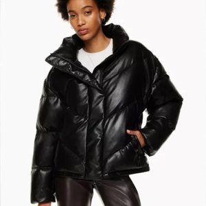 Aritzia Wilfred Duvet Puffer Black Size M EUC Faux Leather